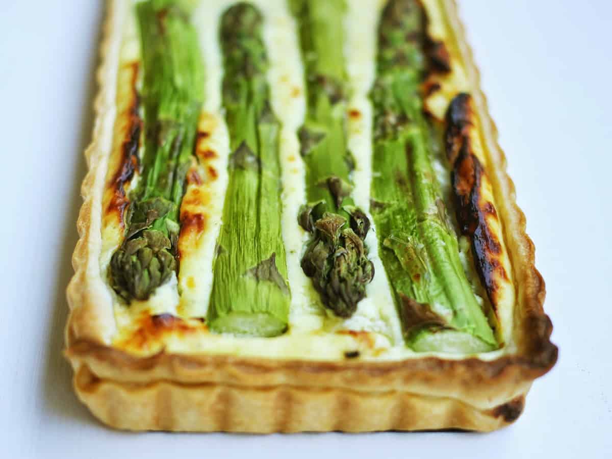 Spargel-Tart mit dreierlei Käse - SOAP|KITCHEN|STYLE